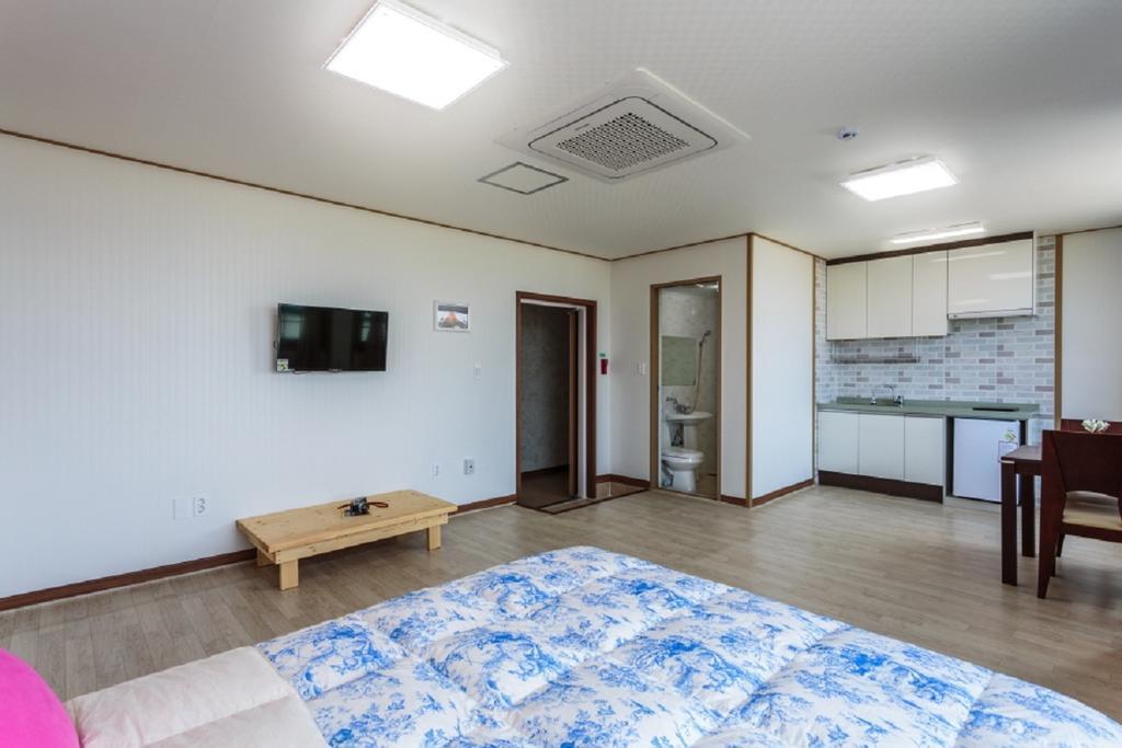 Jeju Wayo Pension Buitenkant foto